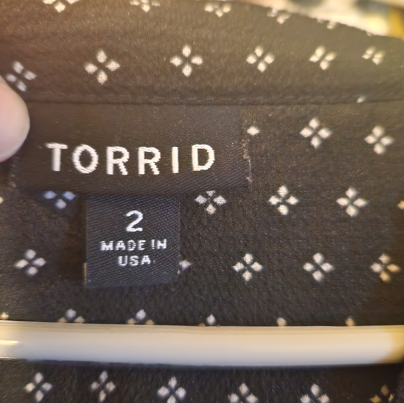 Torrid top - Picture 4 of 4